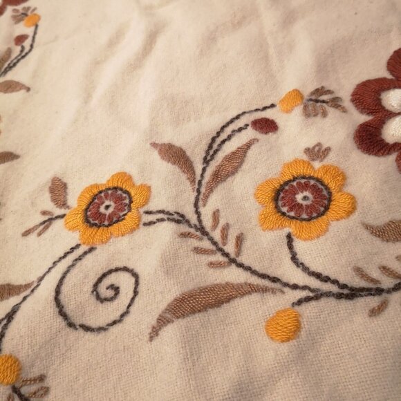 Vintage Crewel Tablecloth Hand Embroidered Floral Brown &Gold Crochet Lace Edge - Picture 7 of 14
